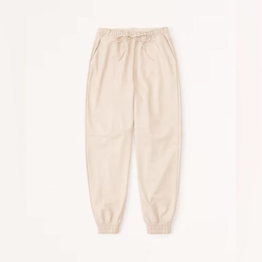 NWOT Abercrombie & Fitch Vegan Leather Sunday Jogger size Medium
